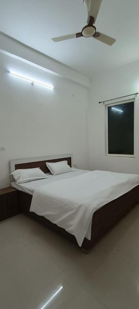 Hotel Geeta Dham Vrindāvan Exteriér fotografie